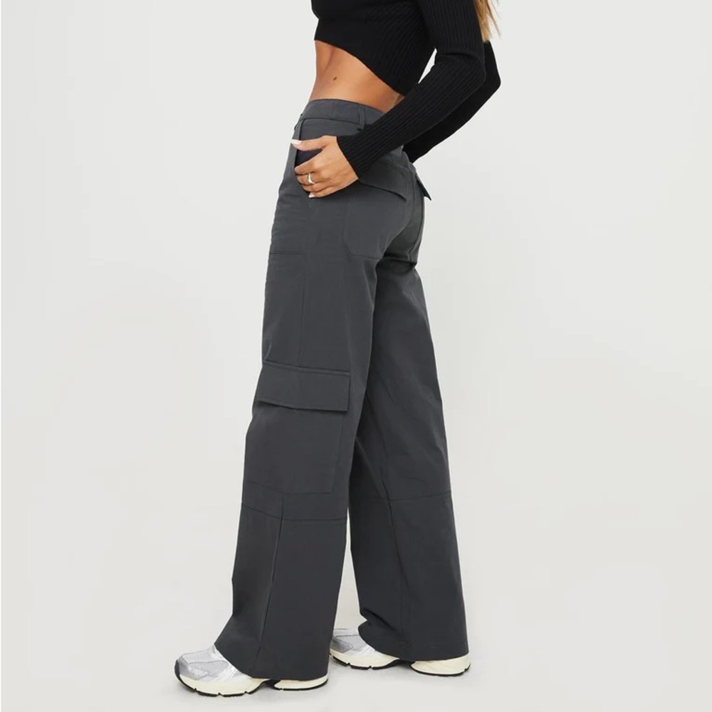 NWT: Princess Polly Luna Mid Rise Cargo Pants